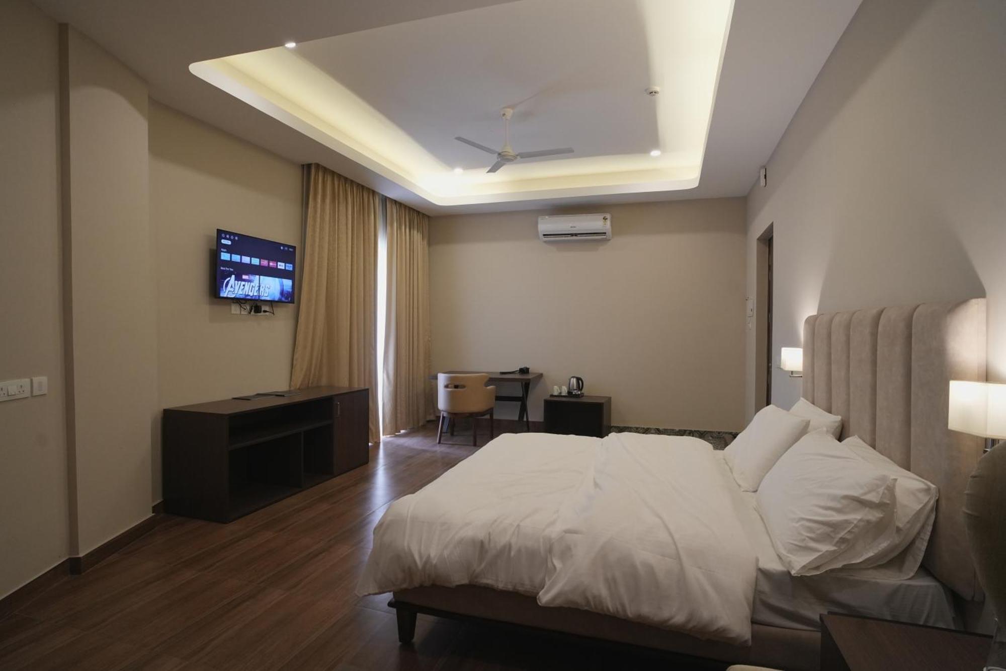 Отель Tdi Club Retreat Sector-110 Mohali Экстерьер фото