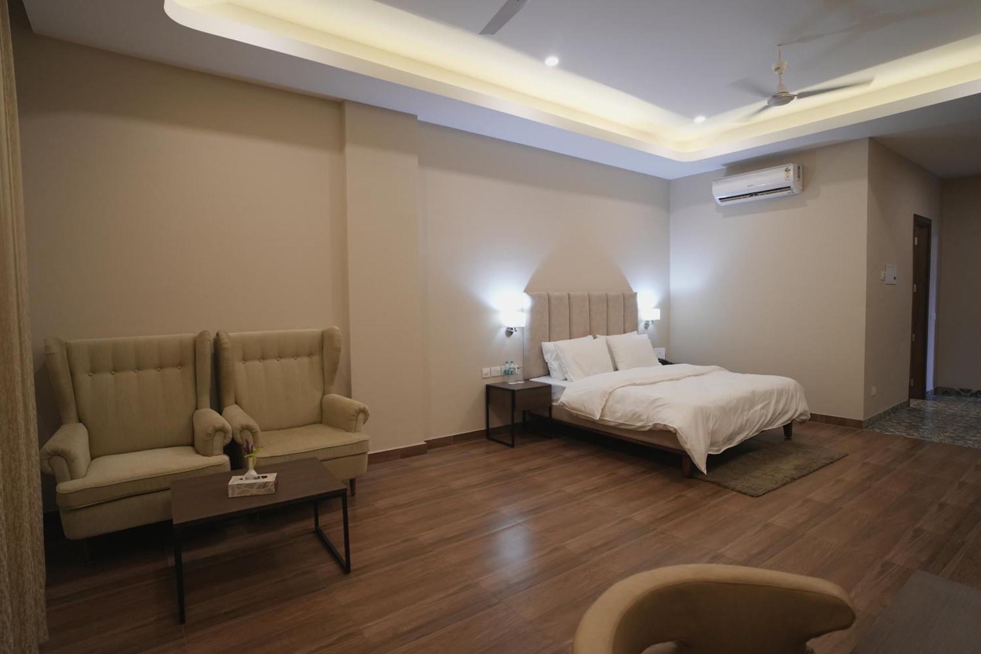 Отель Tdi Club Retreat Sector-110 Mohali Экстерьер фото