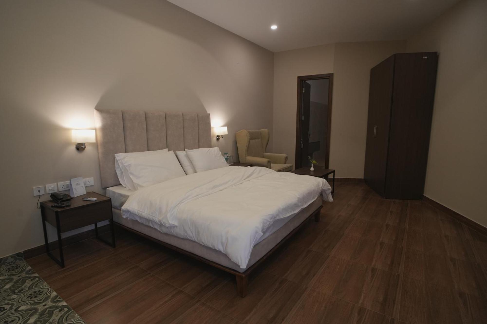 Отель Tdi Club Retreat Sector-110 Mohali Экстерьер фото